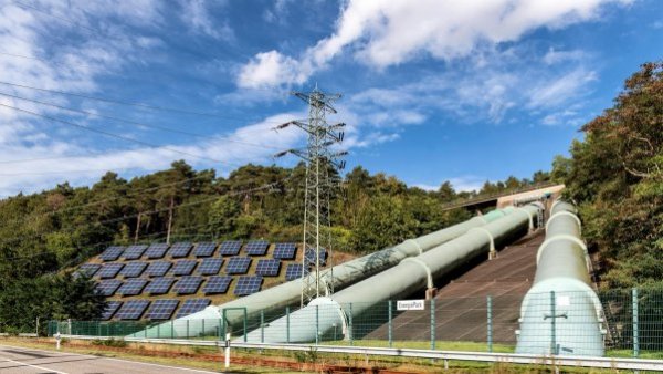 REȘIȚA: Parcul fotovoltaic din municipiu, scos la licitaţie pentru a fi încheiat mai rapid