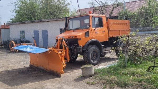 BRAȘOV: Autoritățile au pregătit utilajele de deszăpezire, ca urmare a scăderii vremii