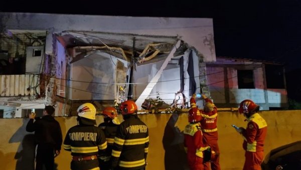 CRAIOVA: O femeie a murit în urma unei explozii produse într-un bloc