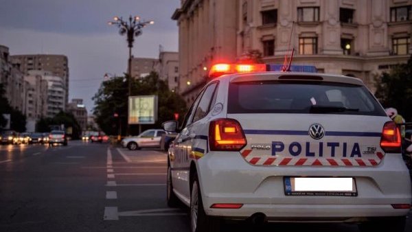 BUCUREȘTI: Bărbat arestat după ce a înjunghiat o femeie în Centrul Vechi
