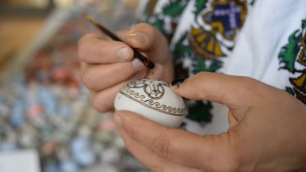 Oul încondeiat, o emblemă a spiritualității românești autentice