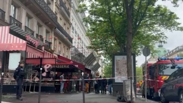 PARIS: 3 morți după un incendiu izbucnit într-un imobil