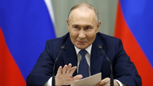 Vladimir Putin depune jurământul pentru încă un mandat de șase ani