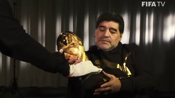 Balonul de Aur câștigat de Maradona va fi scos la licitație