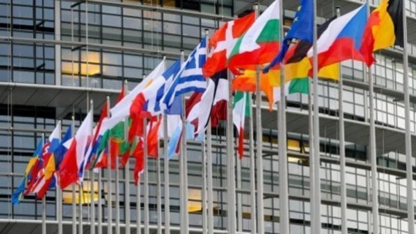 Negocieri la Bruxelles pentru numirea unui comisar european din partea României