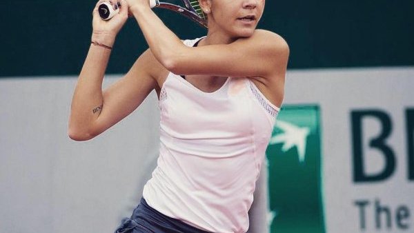 Andreea Mitu s-a calificat în optimilele turneului de la Praga