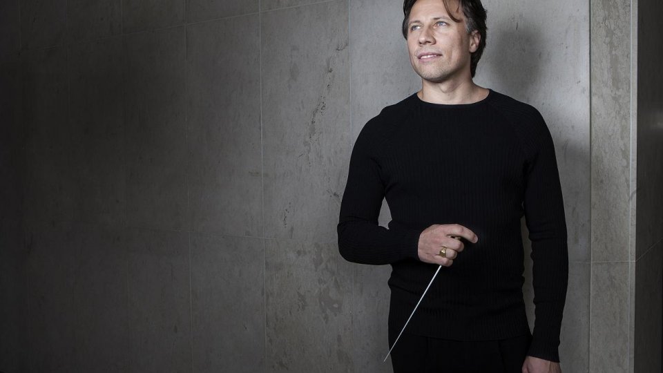 Dirijorul Kristjan Järvi, directorul de onoare al RadiRo,  în două concerte...